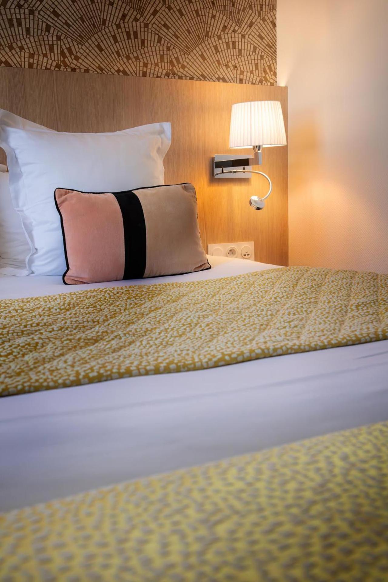 L'Aubiniere Hotel Restaurant & Spa Saint-Ouen-les-Vignes المظهر الخارجي الصورة