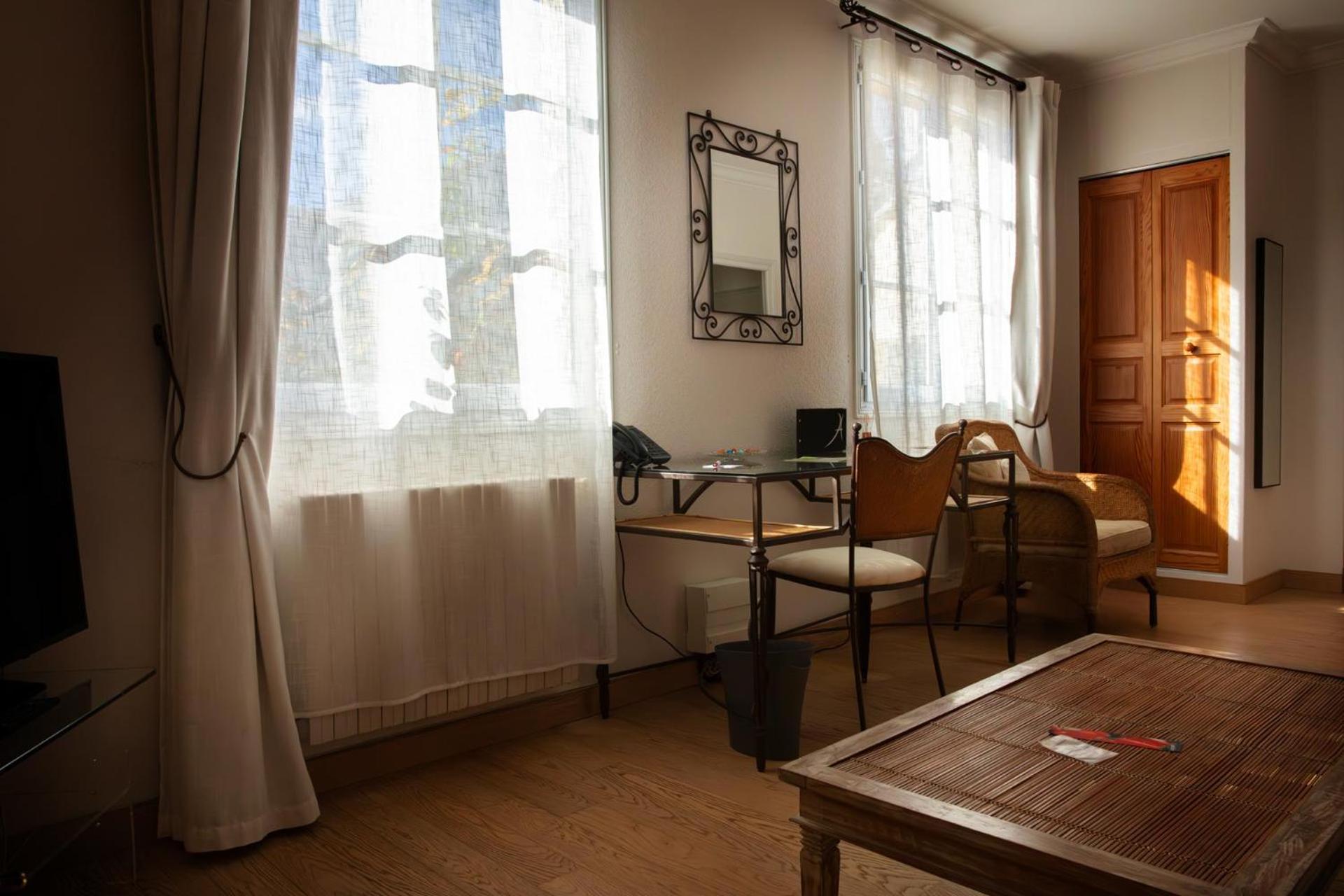 L'Aubiniere Hotel Restaurant & Spa Saint-Ouen-les-Vignes المظهر الخارجي الصورة