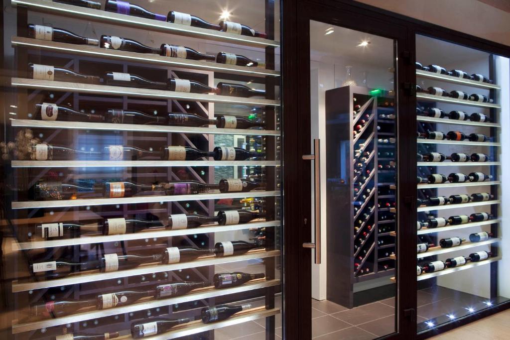 L'Aubiniere Hotel Restaurant & Spa Saint-Ouen-les-Vignes المظهر الخارجي الصورة