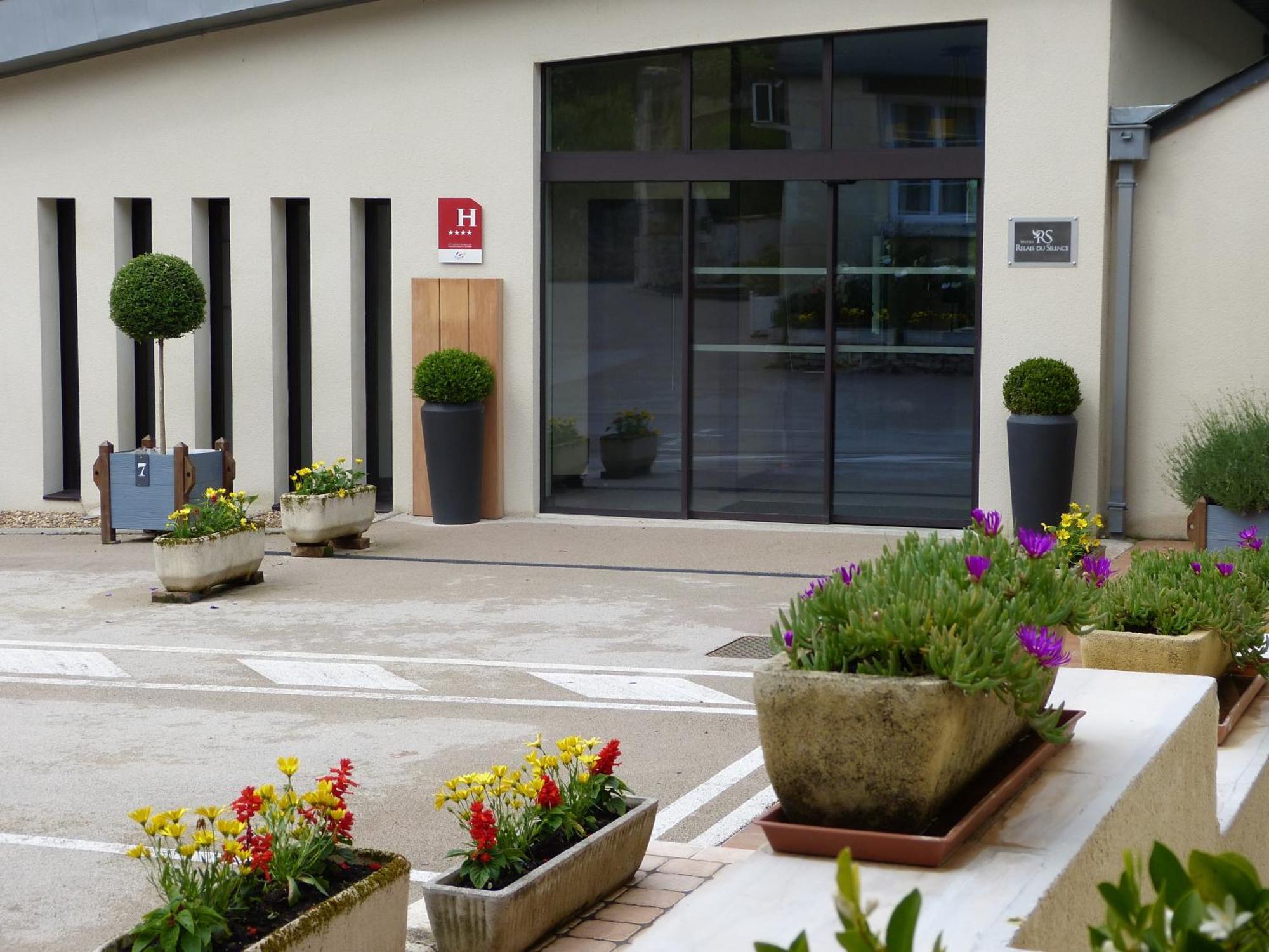 L'Aubiniere Hotel Restaurant & Spa Saint-Ouen-les-Vignes المظهر الخارجي الصورة