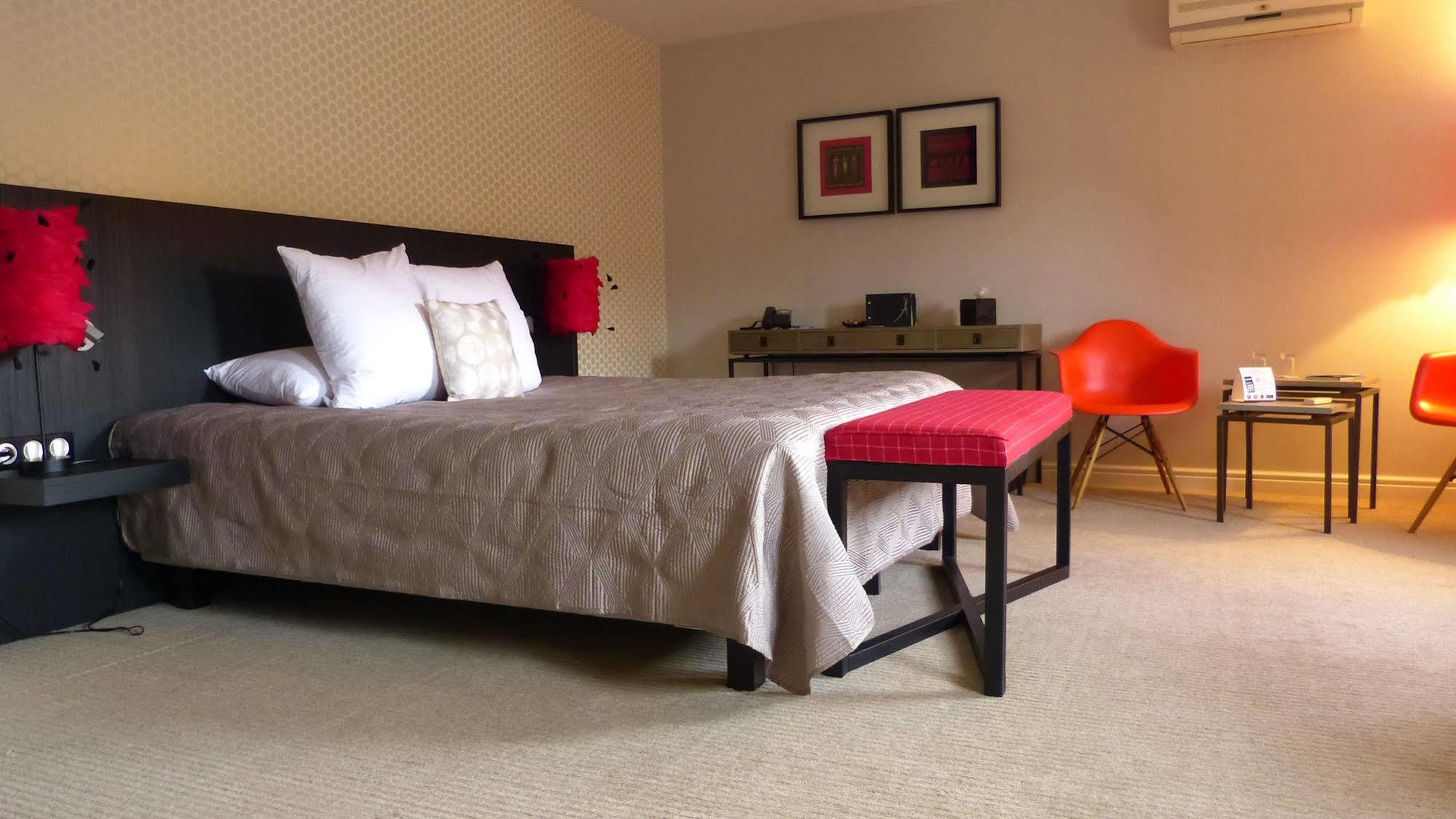 L'Aubiniere Hotel Restaurant & Spa Saint-Ouen-les-Vignes المظهر الخارجي الصورة